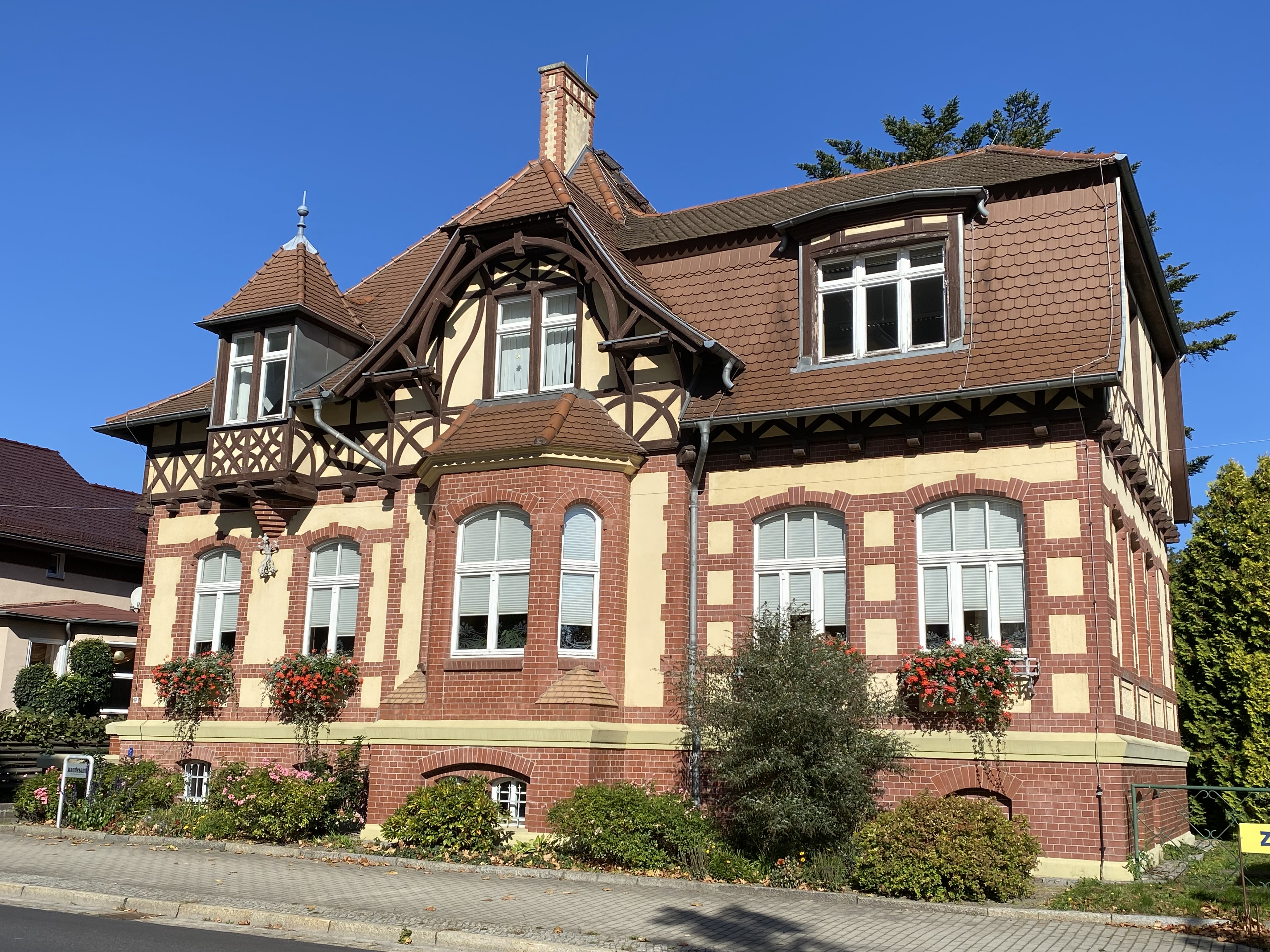 Au&szlig;enansicht Standesamt